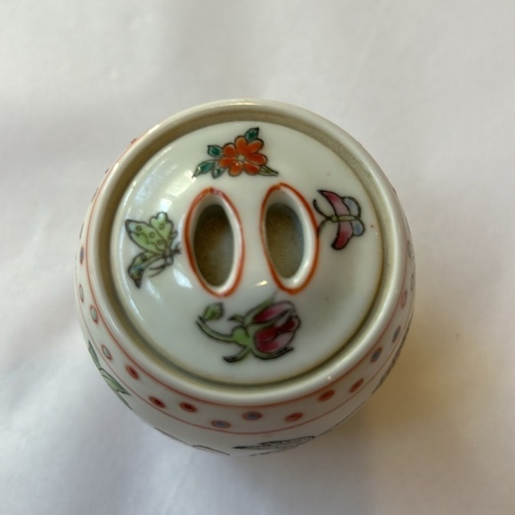 Chinese Porcelain Herb Spice Ginger Jar 2.5 High - Picture 3 of 8